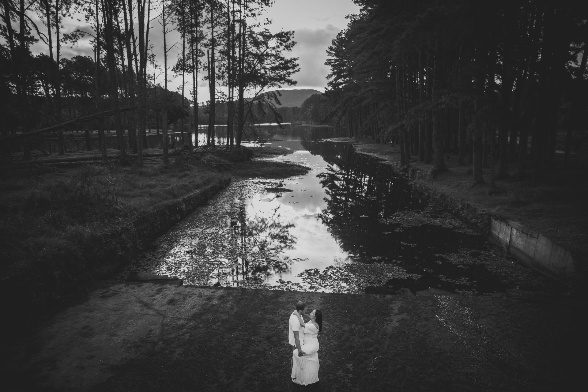 Foto Ensaio Pré Casamento, Jaíne e Frâncis. Foto Ensaio Pré Casamento, Jaíne e Frâncis. - Imagem 6